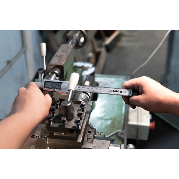 SUWMIARKA ELEKTRONICZNA 150 MM YT-7201