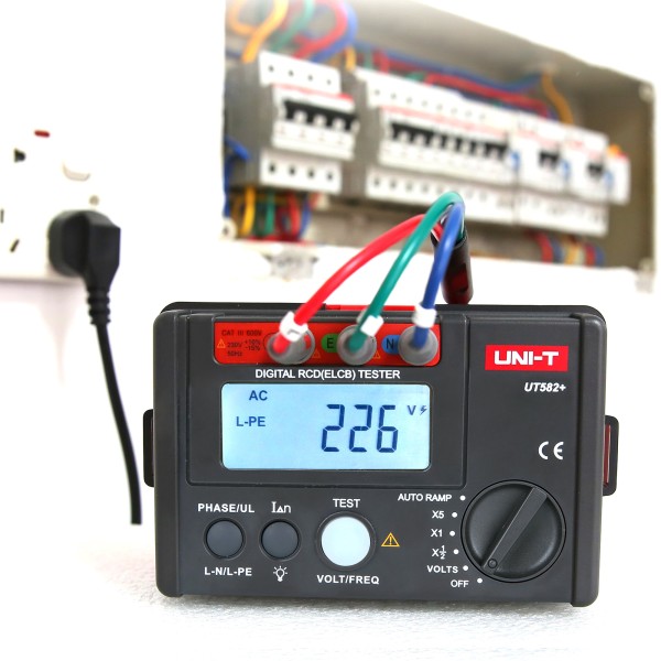 Cyfrowy tester wyłączników RCD  Uni-T UT582+